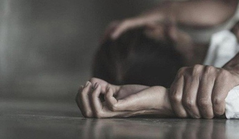 Sex Viet - Hiếp dâm em dâm giữa đường sướng run bần bật