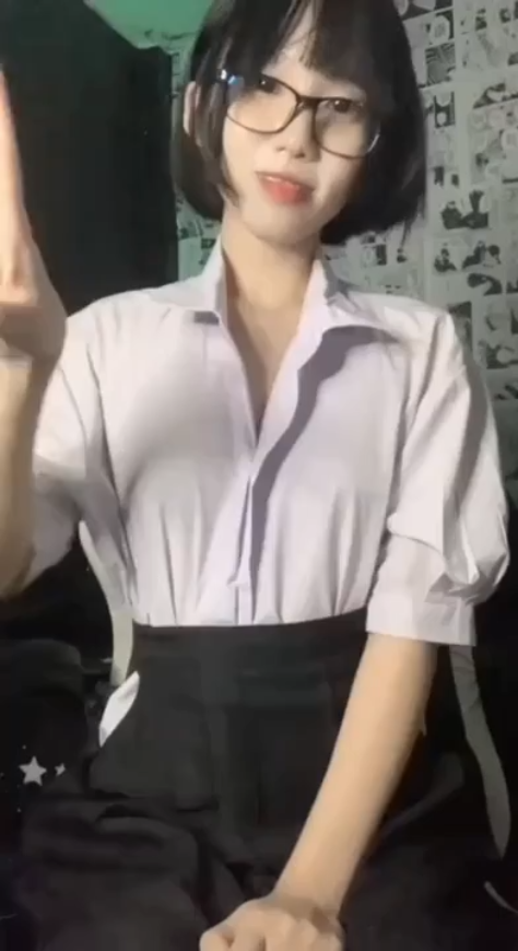 Cute lại còn nhiều nước ? - sex viet