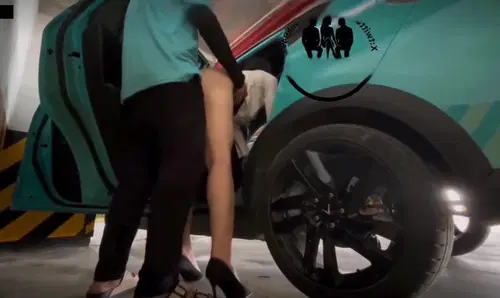Gạ chịch anh Grab Xanh SM để khỏi tốn tiền xe luôn - sex viet
